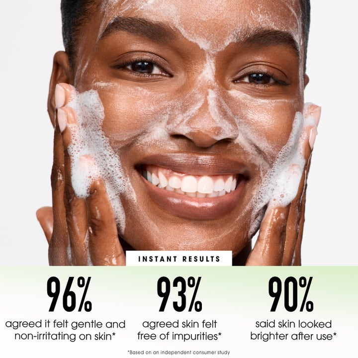 bareMinerals Skinlongevity Plush Gentle Foaming Cleanser 120 ml renseskum som gir glød og viser instant results