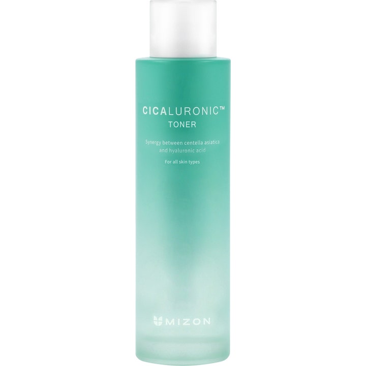 Mizon Cicaluronic Toner 150 ml fuktighetsgivende toner som beroliger huden i frostet turkis flaske med hvitt lokk