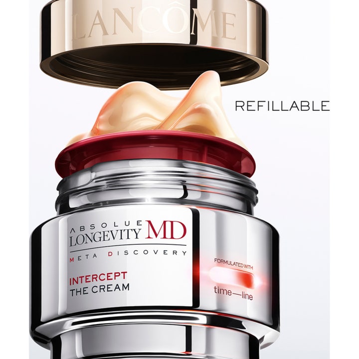 Lancôme Absolue Longevity MD Intercept The Cream 50 ml ansiktskrem i sølvfarget refillbar krukke med fyldig tekstur.