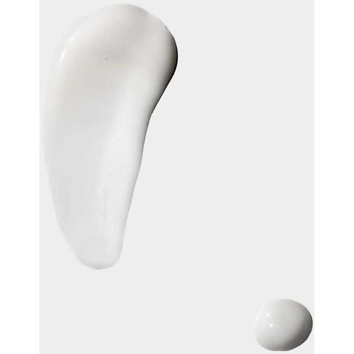 Dermalogica Smart Response Serum 30 ml ansiktsserum med en hvit kremet tekstur vist som et mykt utstryk.