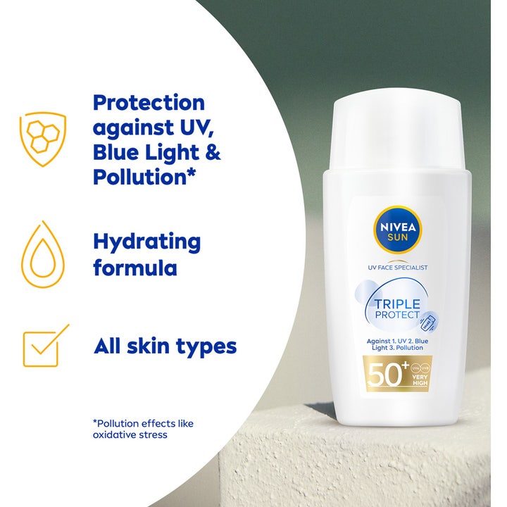 NIVEA UV Face Triple Protect Fluid 40 ml fuktighetsgivende solkrem i hvit flaske som beskytter mot UV og blått lys