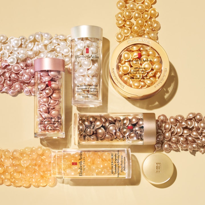 Elizabeth Arden Ceramide Capsules Restoring Light Serum 60 stk styrkende ansiktsserum i krukke med gylne oljekapsler
