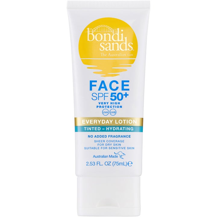 Bondi Sands Face SPF 50+ Everyday Lotion 75ml fuktgivende ansiktssolkrem i hvit tube med gul sol og blå tekst.